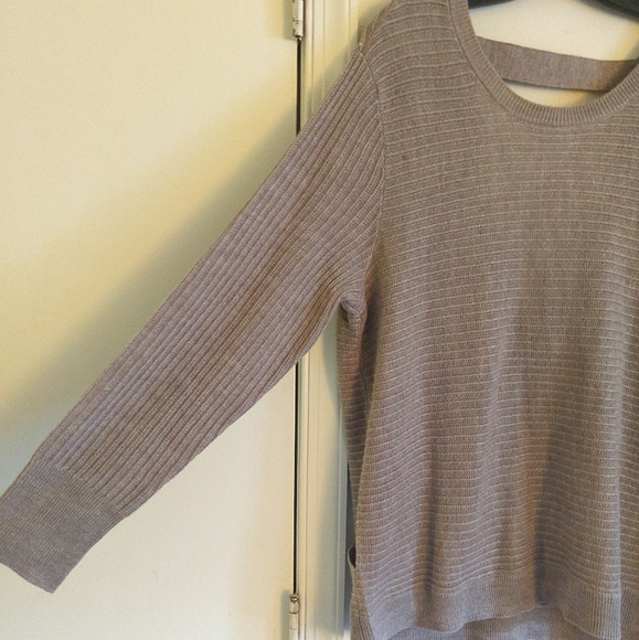 New York & Co open back sweater - Picture 2 of 5